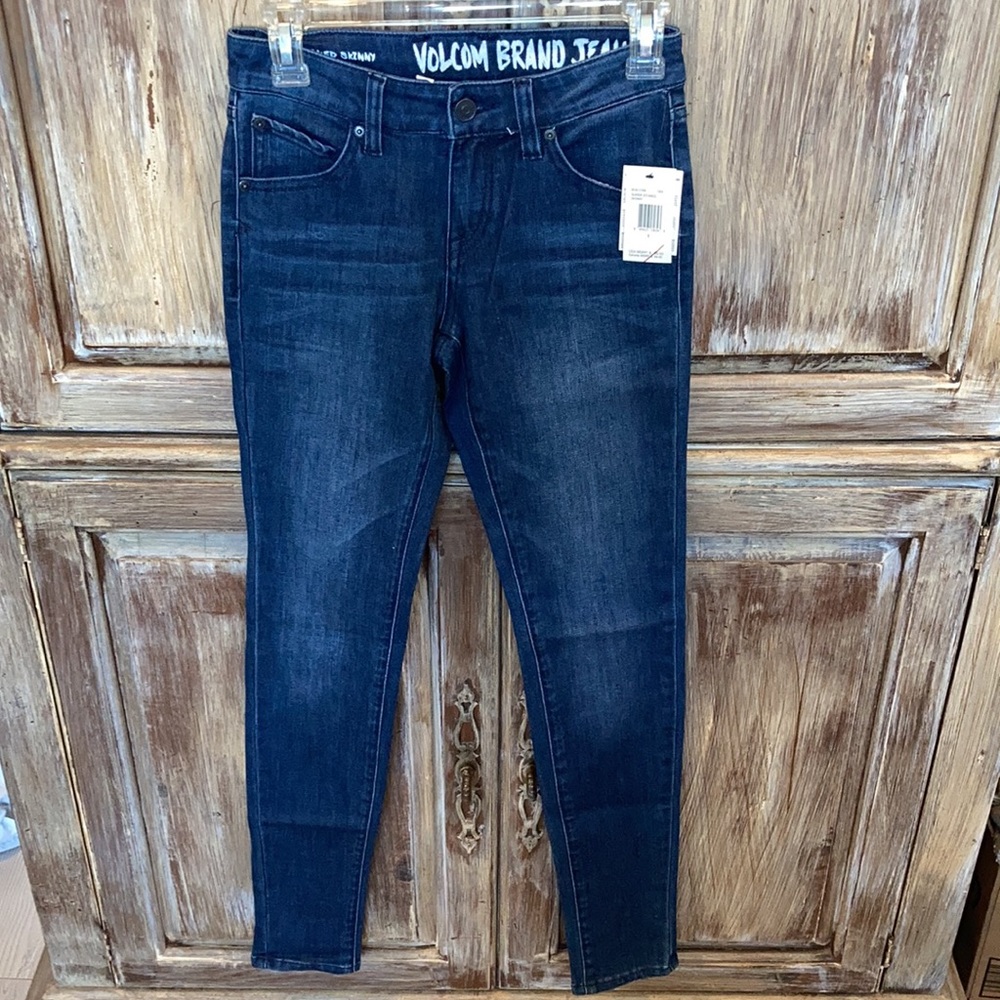 Volcom Super Stoned Skinny Jean size 1 Brand Nee with tags